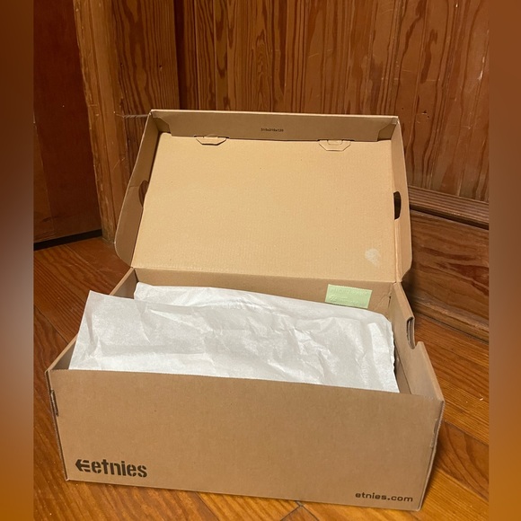 BRAND NEW CALLI VULC! Comfort! Durability! Wears EXCELLENT With EVERYTHINGGG🔥🔥 - Picture 6 of 6